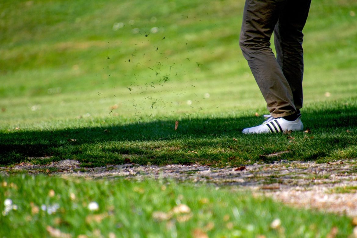 Swing into Savings: Discover the Best Weekday Golf Specials